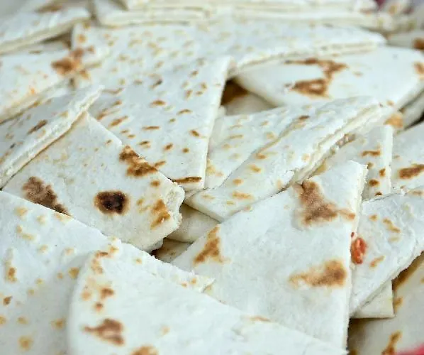 Majestic فندق 3*